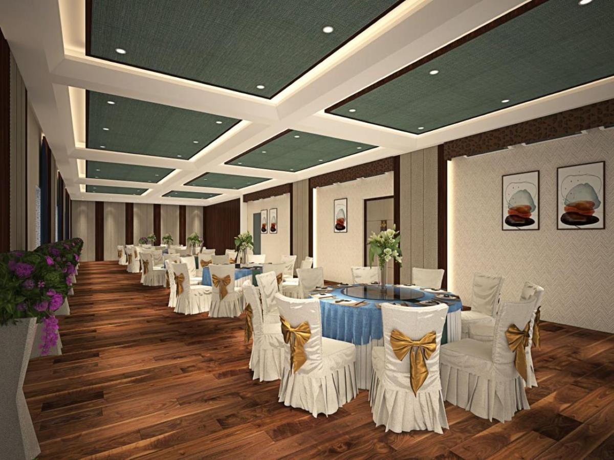 U Rivergate Karjat Exterior foto