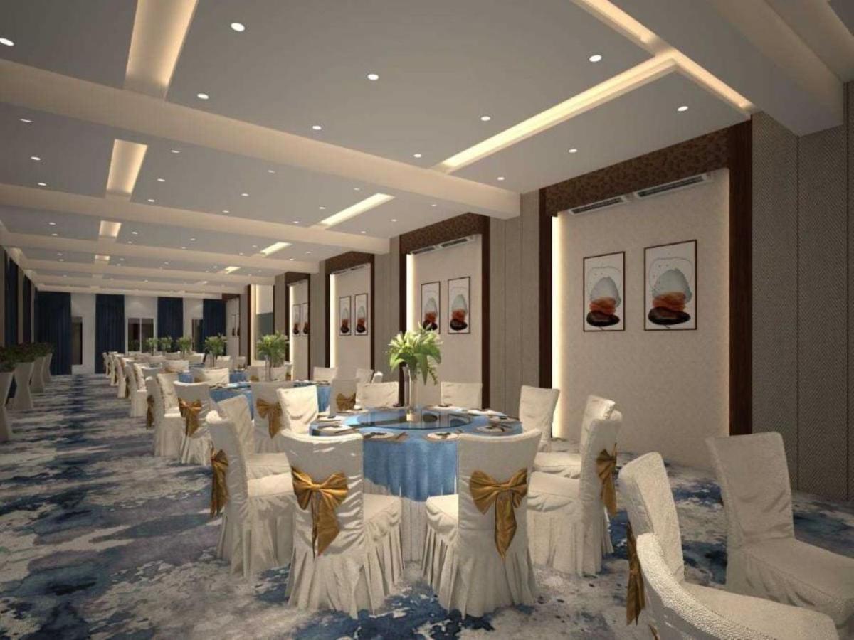 U Rivergate Karjat Exterior foto