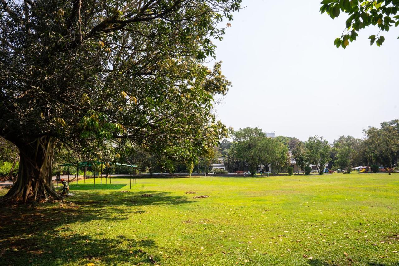 U Rivergate Karjat Exterior foto